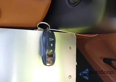 2017 Porsche Cayenne Platinum Edition из США, поврежденный, VIN WP1AA2A29HKA89482